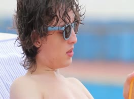 Eu e o cara da piscina